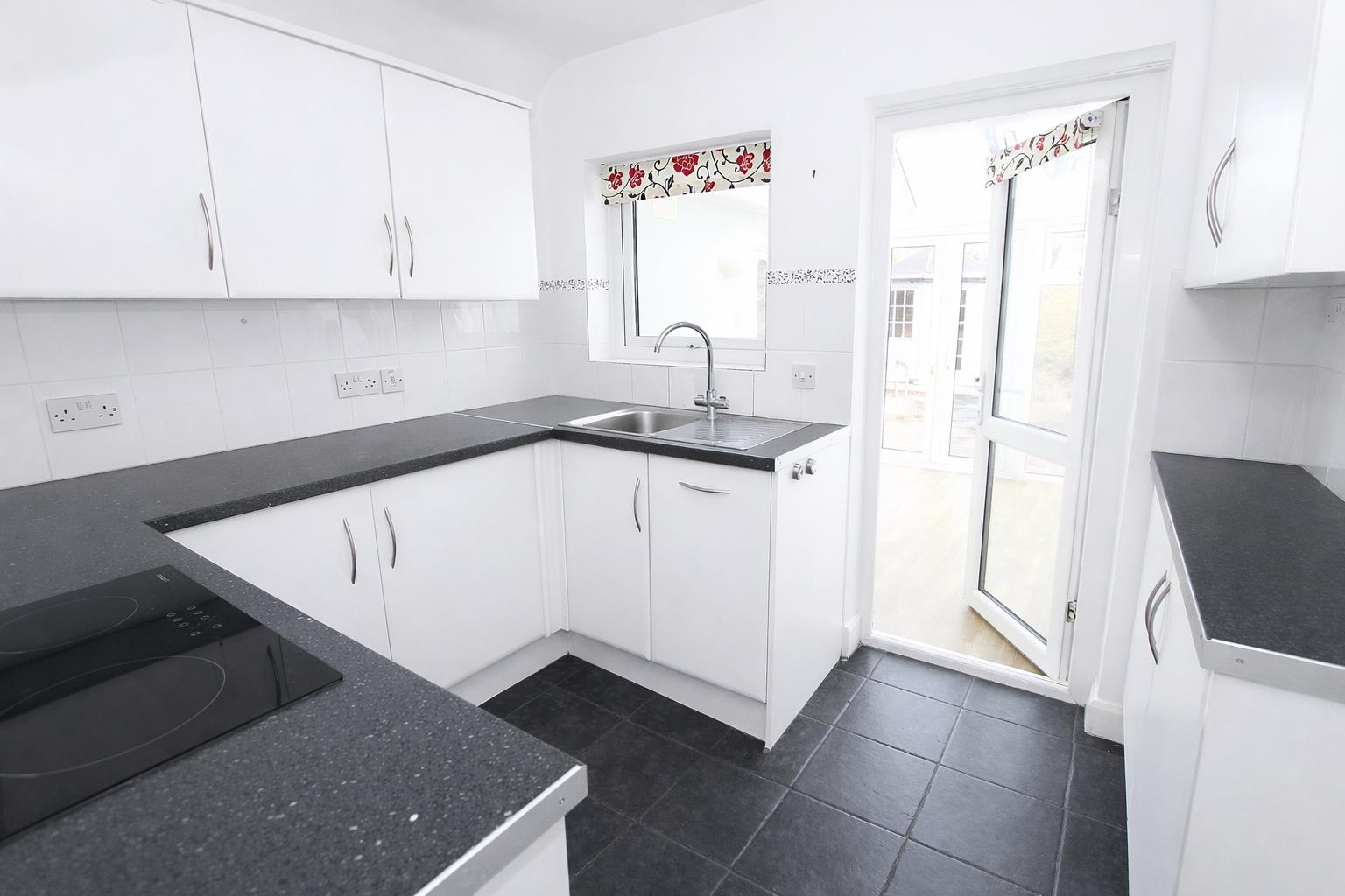 2 bed property in The Holt, Wallington